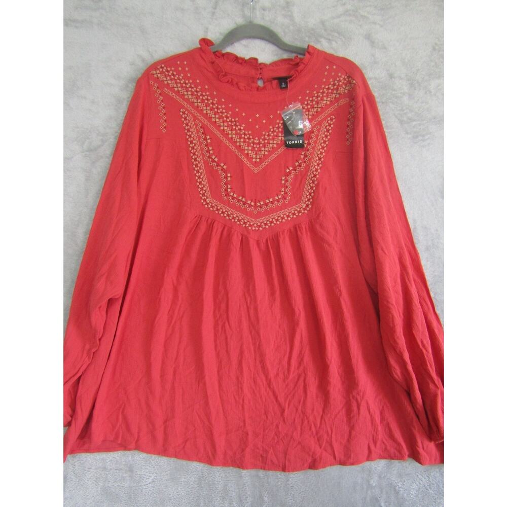 Torrid Coral Embroidered Boho‎ Blouse Women's Size 4 NWT Peasant Top Ruffle Neck